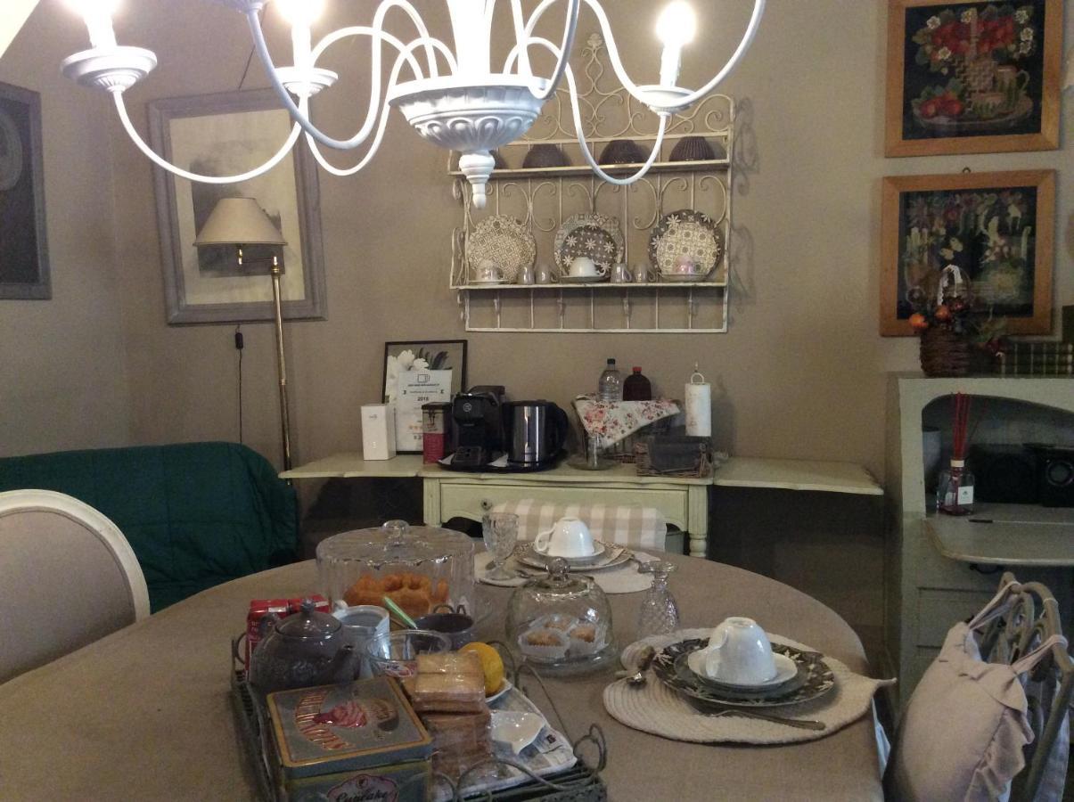 Aria Di Campagna Bed and Breakfast Lodi Eksteriør billede